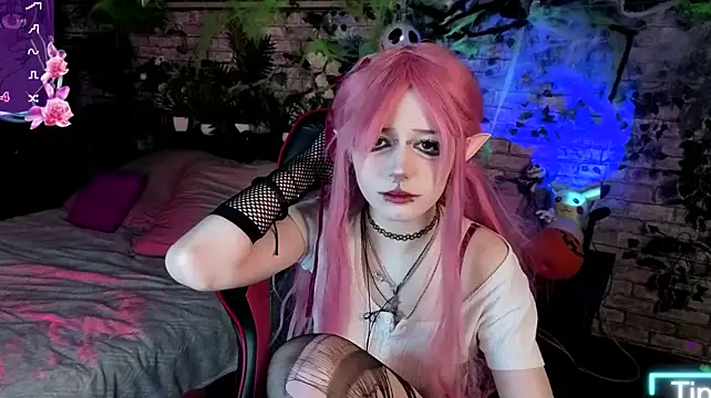 Ashley_Veil