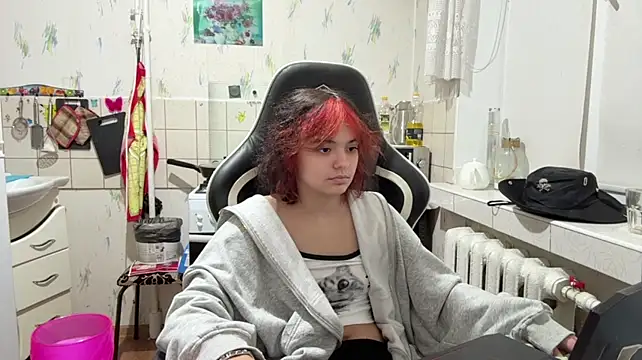 Kirin_Lin live cam on StripChat