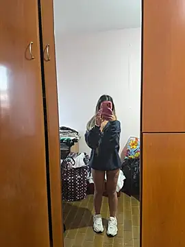 Thegirlofthemirror