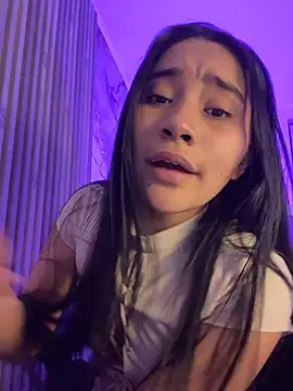maliha_ec live cam on StripChat