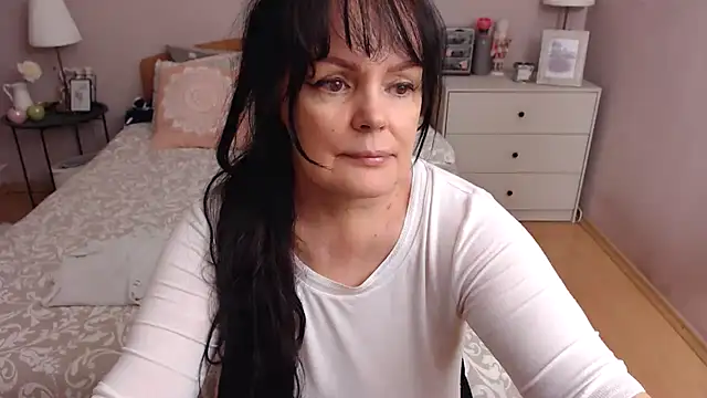 LeveMe2Nightt live cam on StripChat