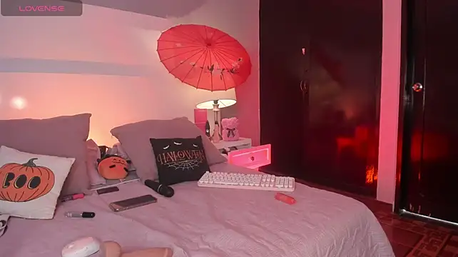 Emily_robertss1 live cam on StripChat