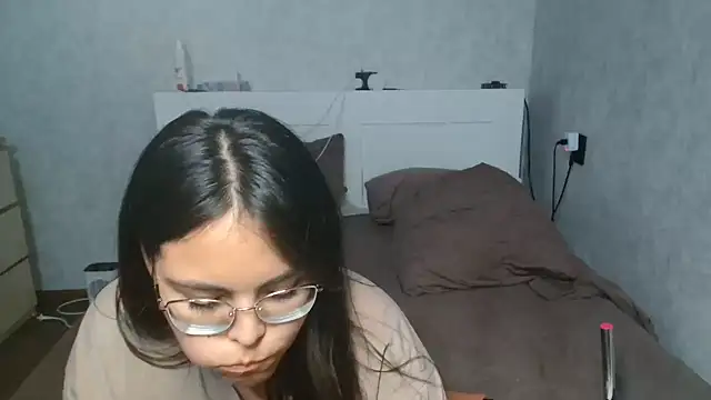 Anda_here live cam on StripChat