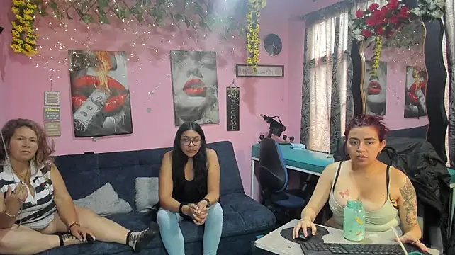 lesbiancuple webcam