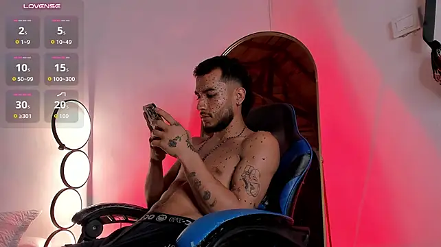 maxpower830 live cam on StripChat