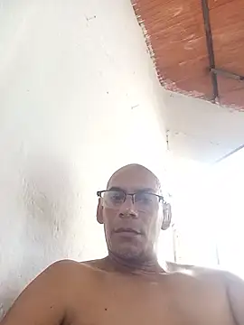 TuMachoReal_07 webcam
