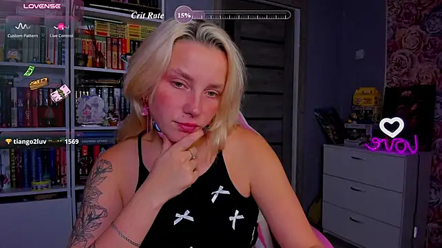 Julia_666 live cam on StripChat