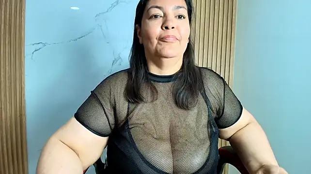 MirandaBelmonte live cam on StripChat