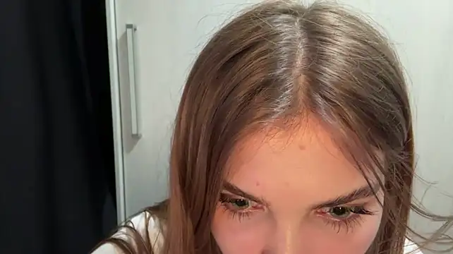 Babysmall_girl live cam on StripChat