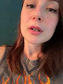dina_tease (F young) - PANTY DOWN & PUT SALIVA ON CLIT