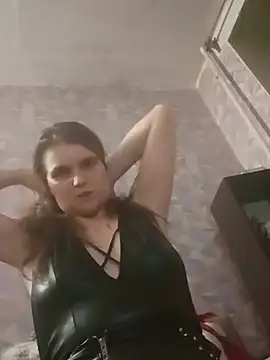 -MilfAnn- live cam on StripChat