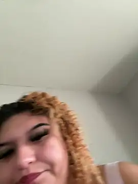 puchibad live cam on StripChat