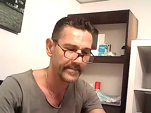 mastercharisma35 (Ask my age) - LIKE TIPS. I AM STAND UP FOR YOU