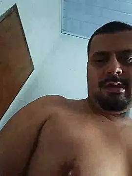 Ldntubt012 live cam on StripChat