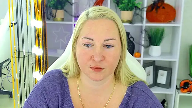 AdeleQW webcam