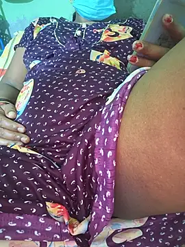 tamilselviroja- (F milf) - ass oil massage