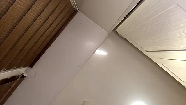 ZaraGuyette live cam preview