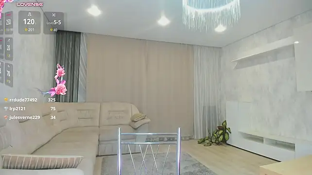 SherelyKlo webcam