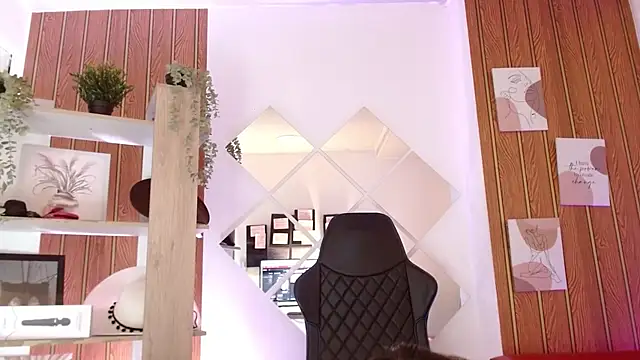 milfsecret69 webcam