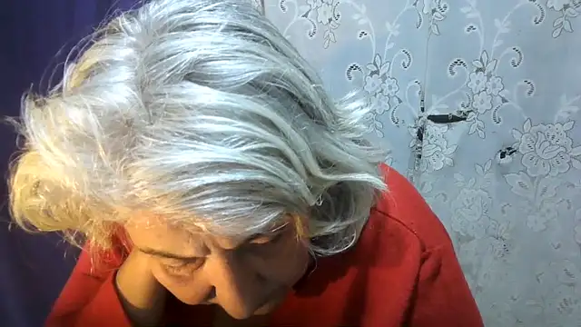 ExquisiteMature webcam