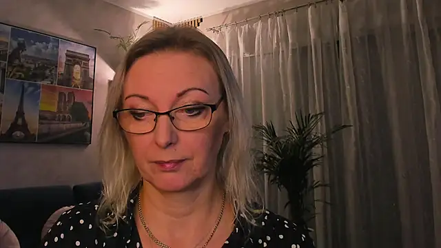vanessa_chat