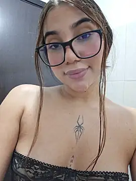 katia_sweetx (Ask my age) - squirt and control my dommi 2 mnts