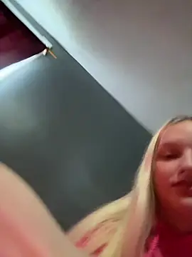 lexuslover687 (F teen) - 10 inch dildo ride