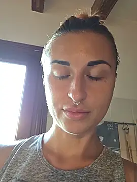 kylie_blck (F young) - SpreadPussy+1SurpriseVideo