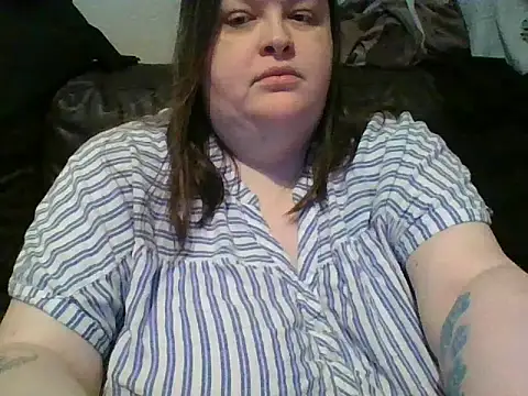 CurvyKirstiesX