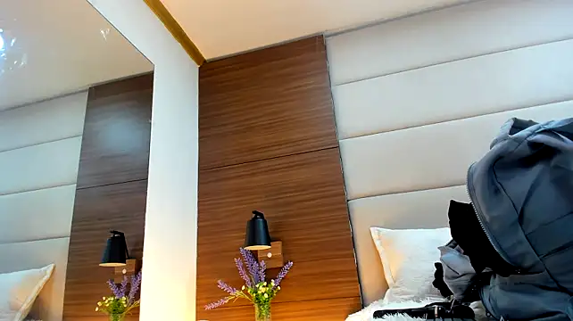 AteneaGreyy live cam on StripChat