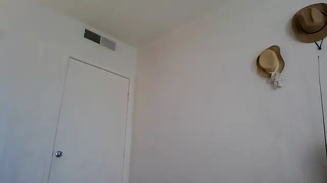 SexyB214 live cam on StripChat