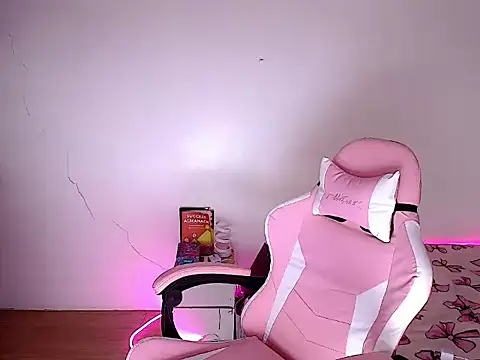 ava_blossom (F young) - WANNA HAVE FUN?