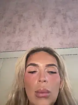 _MiaMaiixox_