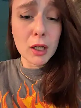 dina_tease (F young) - PANTY ASIDE 1 MIN U LICK PUSSY  in CAFE