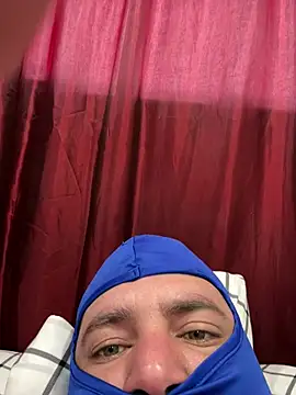 elchuloleo live cam preview