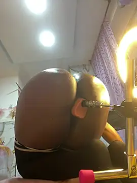 zafiro_ebano (F milf) - show chorrear💦