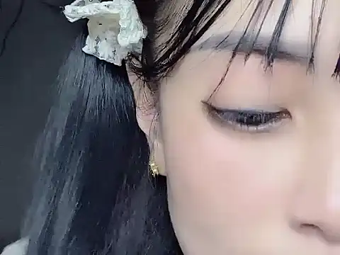 Cherry_Xyz live cam preview