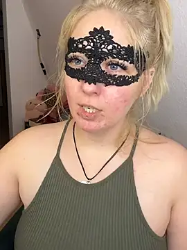 -CurvySecret-