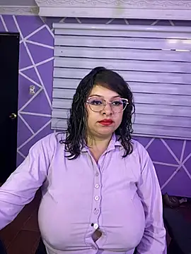 MiiaaJoness