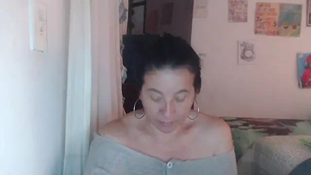 stefilove10 live cam on StripChat