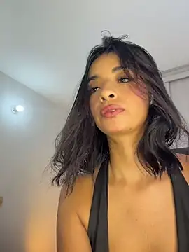 Annacherry_77 live cam on StripChat