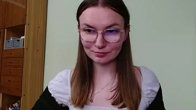 LooveELLYx live cam on StripChat