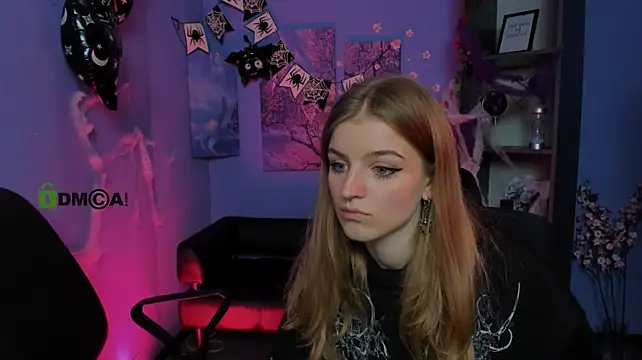 lisa_dark_