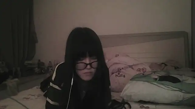 rinaloaz live cam on StripChat