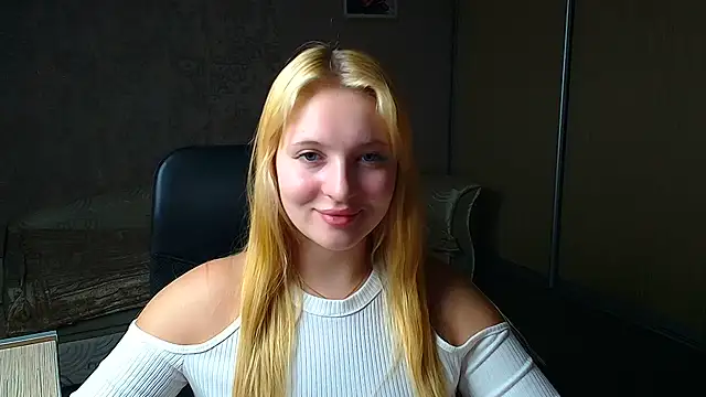 Milka_kiss_ webcam