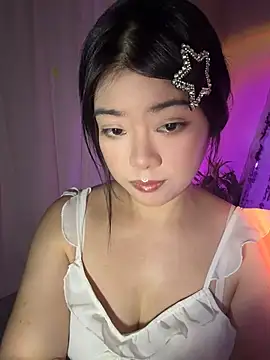 AZ37866 live cam on StripChat