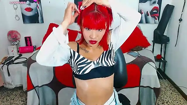 mylygrey live cam on StripChat