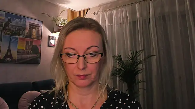 vanessa_chat live cam on StripChat