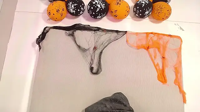 queen_adhara (F young) - naked