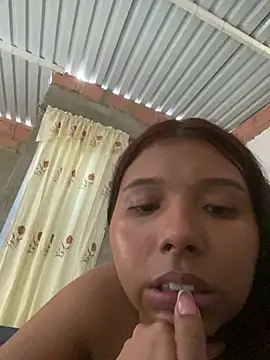 Zoe_201 live cam on StripChat